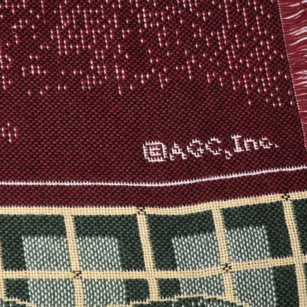 Vintage Christmas Throw Blanket Santa Claus Holiday Tapestry Toys Gifts
